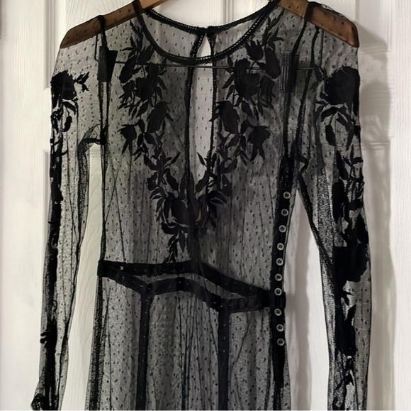 urban outfitters ecote lily maxi dress XS / sheer mesh lace maxi - Picture 2 of 13